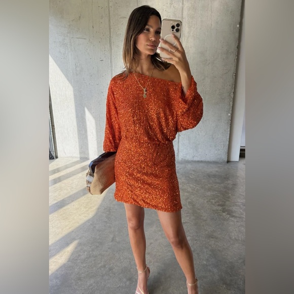 NWT Never Fully Dressed Sequin Tilly Off The Shoulder Long Sleeve Mini Dress - Picture 8 of 14